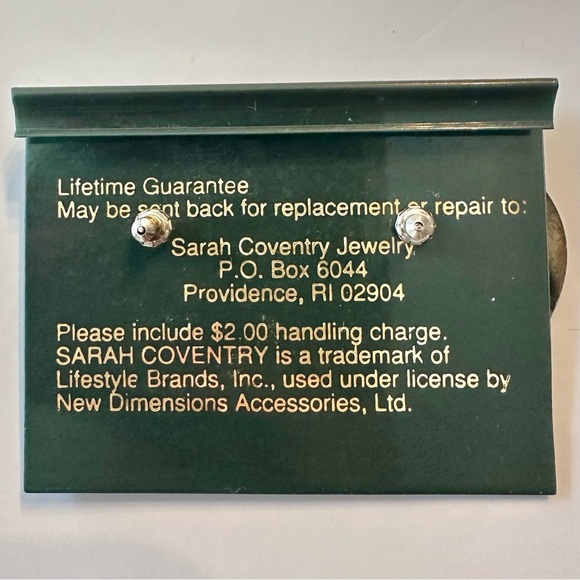 NWT Sarah Coventry Vintage Black White Enamel and Gold Tone Pierced Earrings - Picture 3 of 6